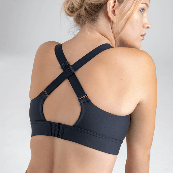 Fiera Women's Sports Bra в цвят Black