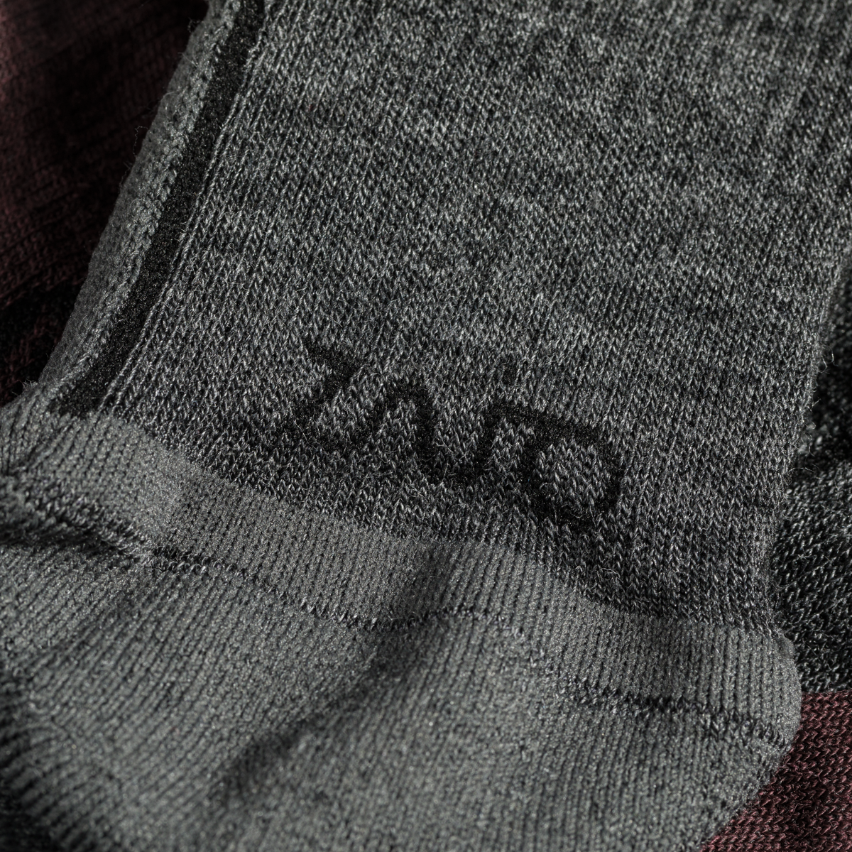Hejma Merino Mid Socks в цвят Decadent Red