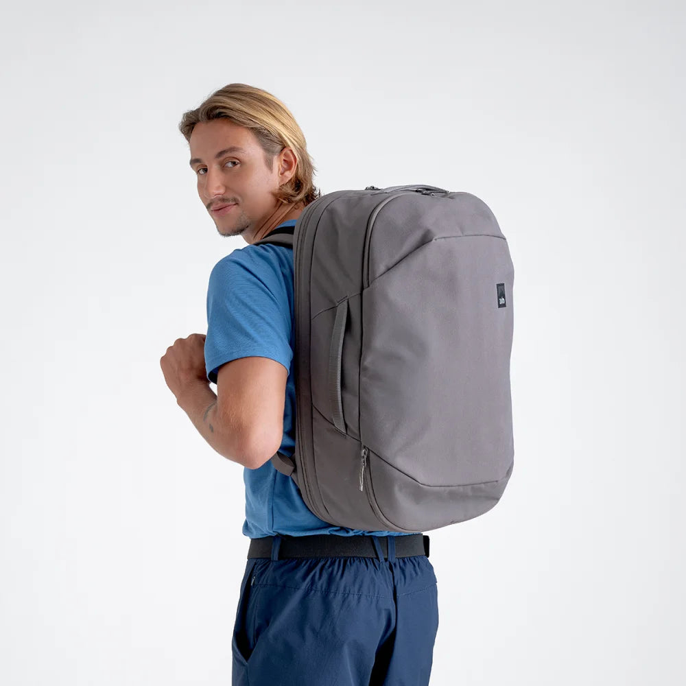 Monda 40l Carry On Backpack в цвят Black