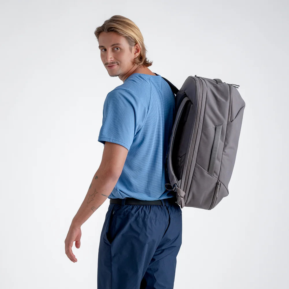 Monda 40l Carry On Backpack в цвят Black