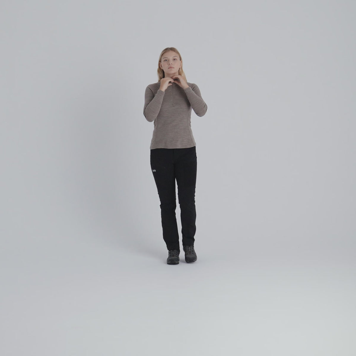 Hejma Women's Merino Zip Top — Taupe Beige