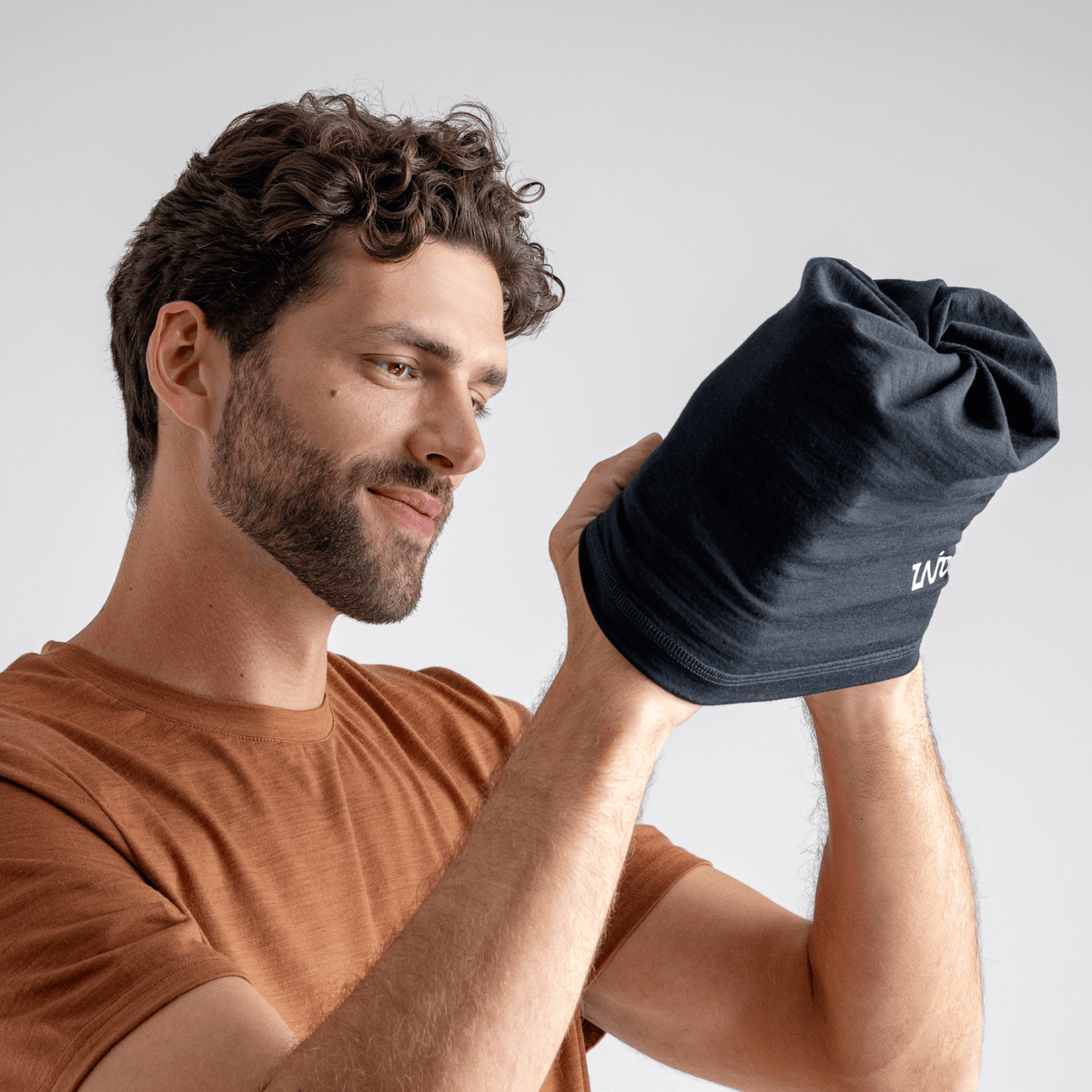 Senti Merino Neckwarmer — Black Olive